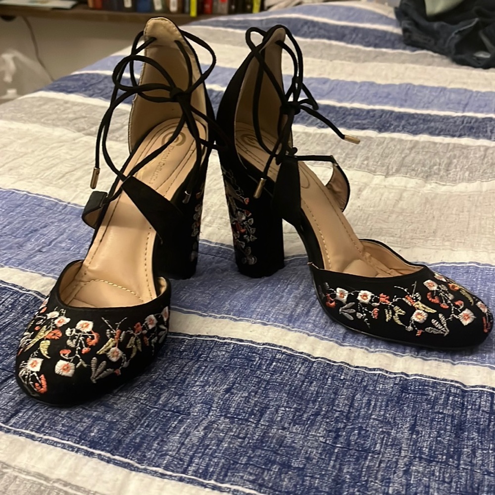 Embroidered Ankle Strap/Tie Heels